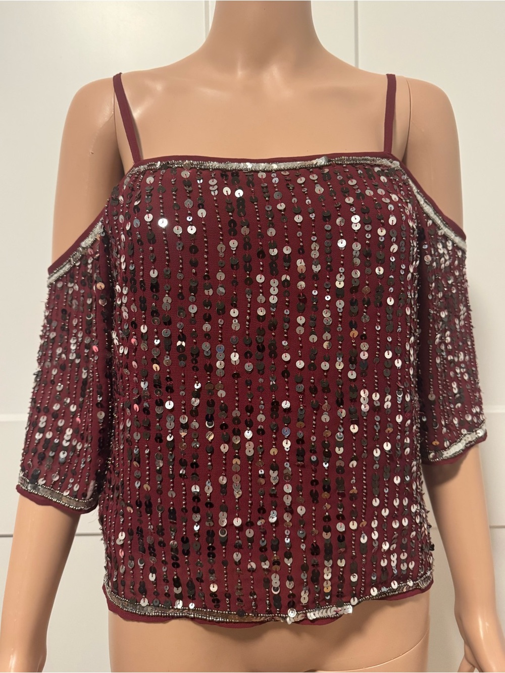 Walter Baker Helena Burgundy Red Silver Black  Sequins Cold-Shoulder Top XS - Picture 2 of 4